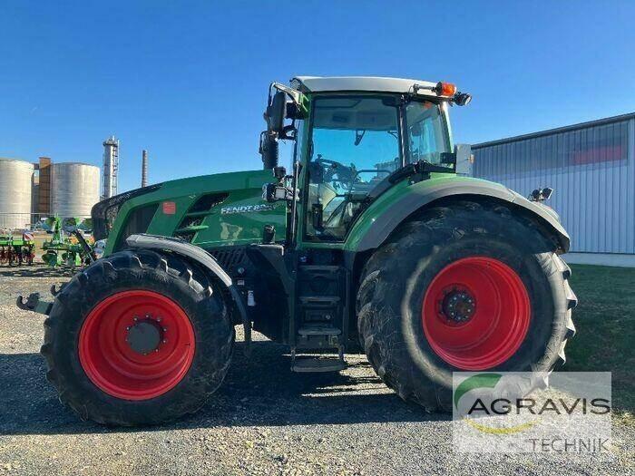 Fendt 824 VARIO SCR Traktorok