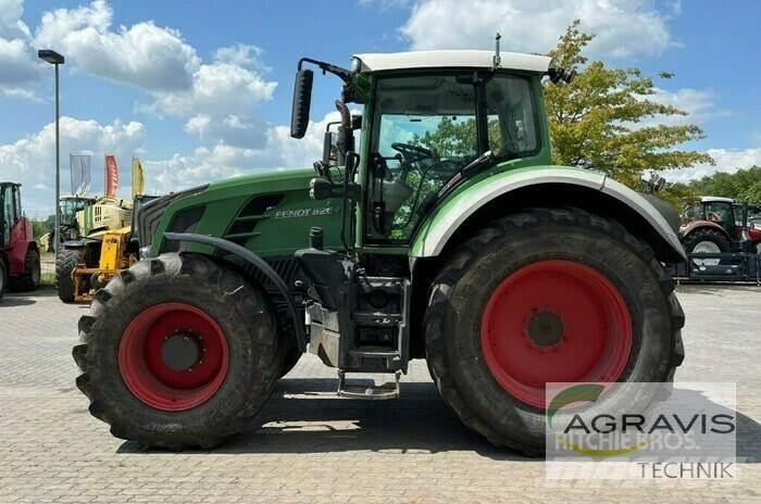 Fendt 826 VARIO SCR Traktorok