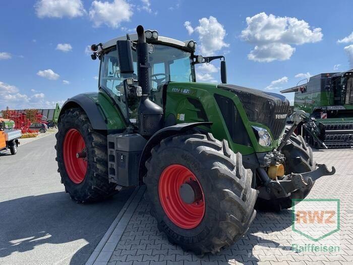 Fendt 828 Vario S4 Traktorok