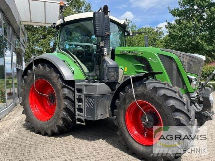 Fendt 828 VARIO S4 Traktorok