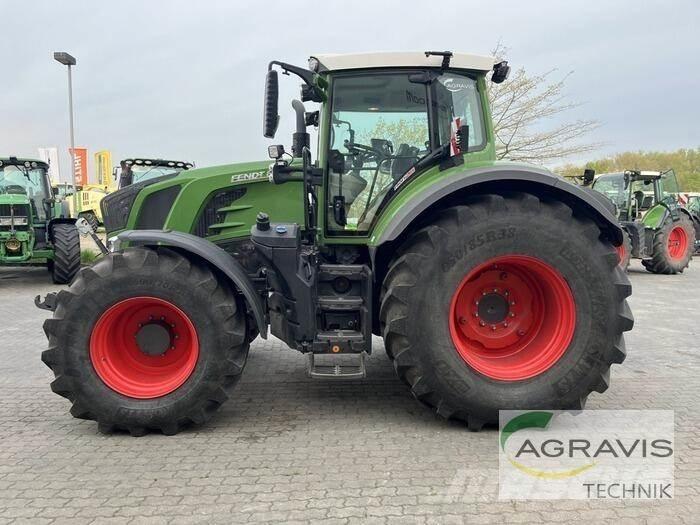 Fendt 828 VARIO S4 Traktorok