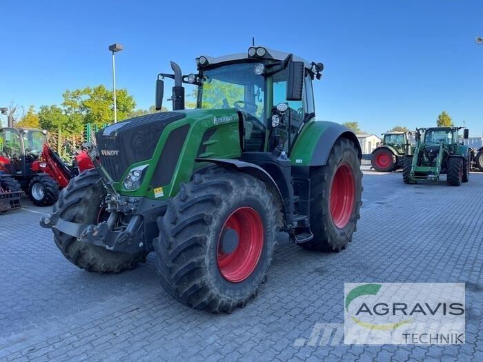 Fendt 828 VARIO S4 Traktorok
