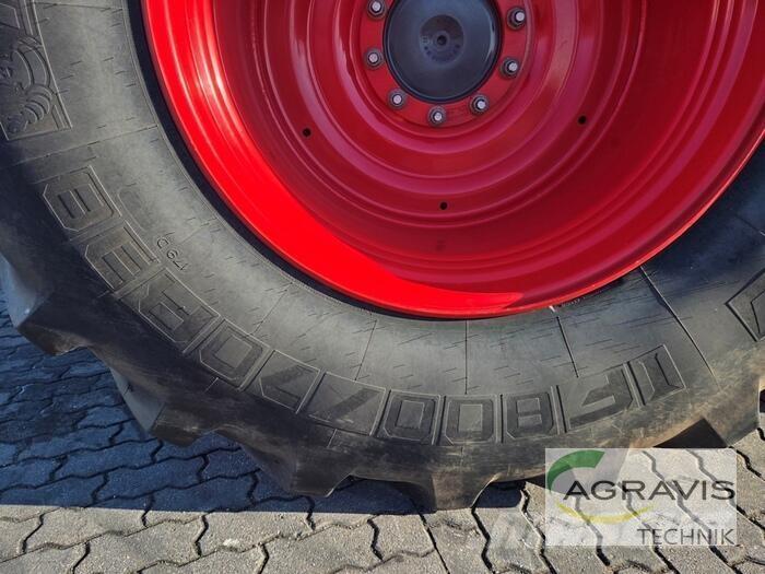 Fendt 828 VARIO S4 Traktorok