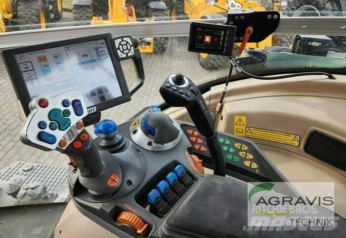 Fendt 828 VARIO SCR Traktorok