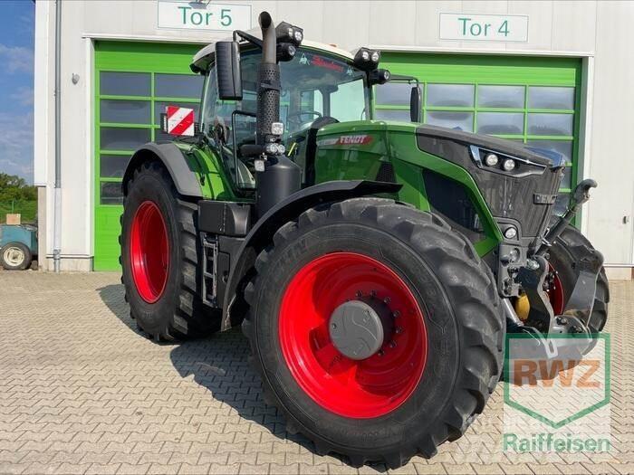 Fendt 933 Vario Traktorok