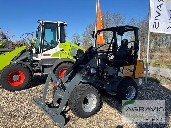 GiANT G2300 HD Gumikerekes homlokrakodók