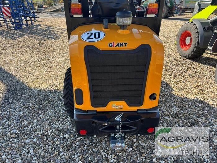 GiANT G2300 HD Gumikerekes homlokrakodók
