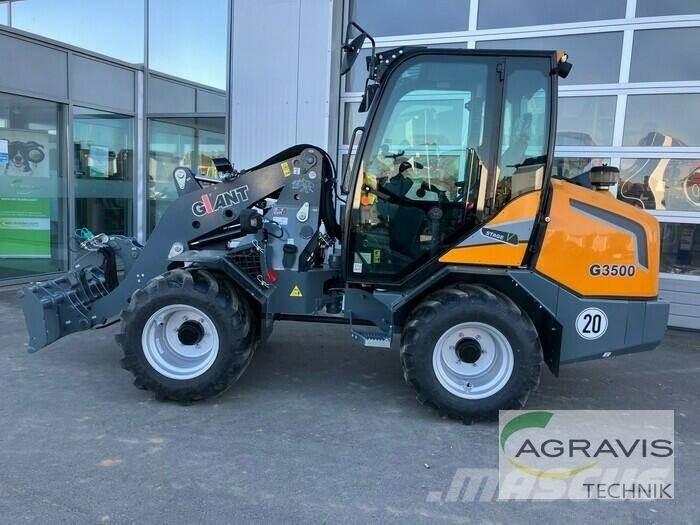 GiANT G3500 Gumikerekes homlokrakodók