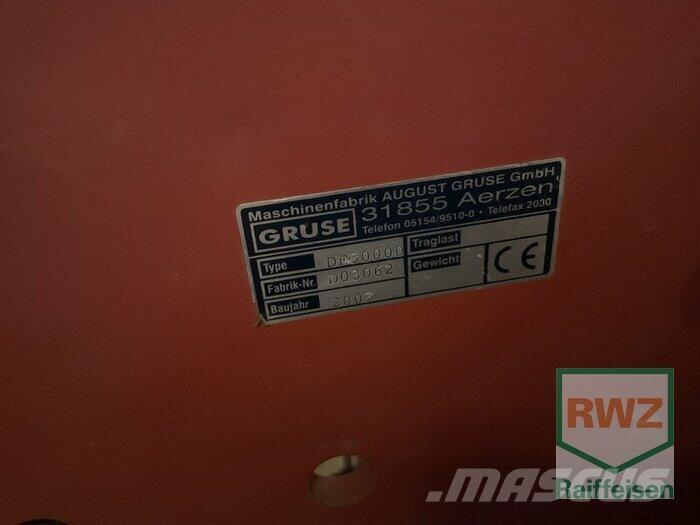 Grimme DF30000 Kardánhajtású ekék és Forgó-boronák