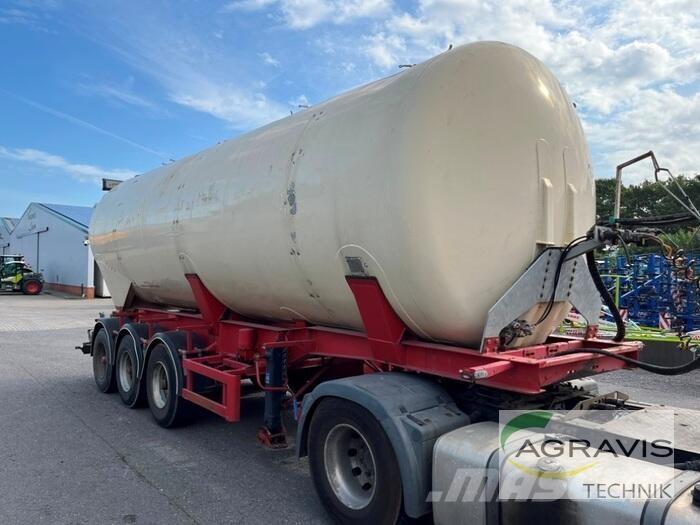  GÜLLEWAGEN Trágyaszóró