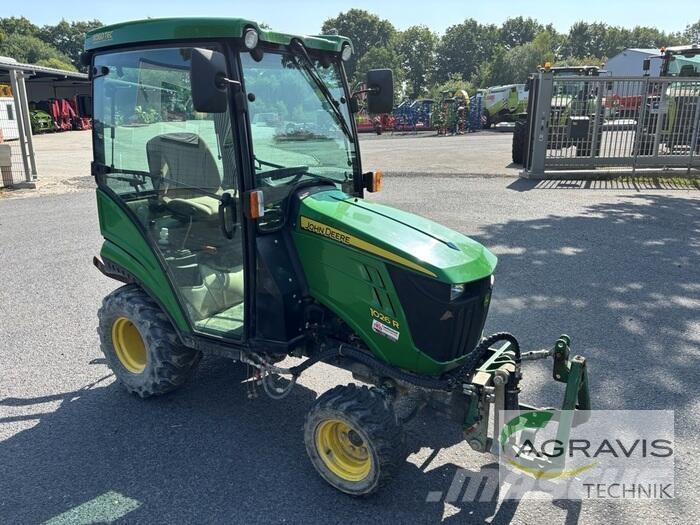 John Deere 1026 R Traktorok