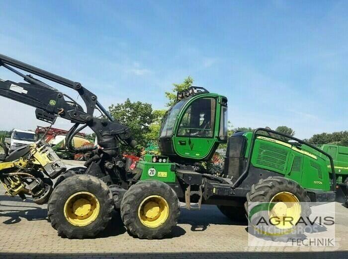 John Deere 1270 E Kihordók