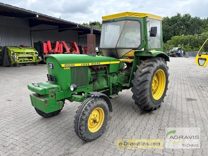 John Deere 2030 S Traktorok