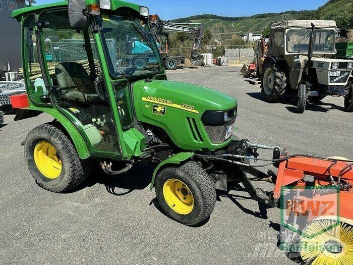 John Deere 2320 Kompakt traktorok