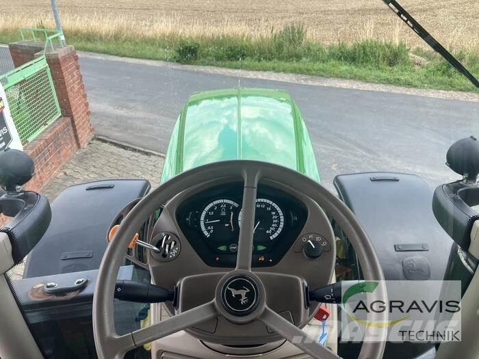 John Deere 6215 R Traktorok
