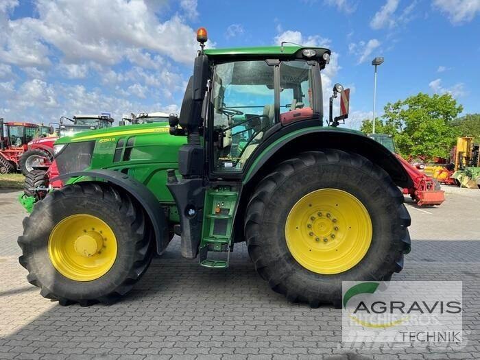 John Deere 6250 R Traktorok
