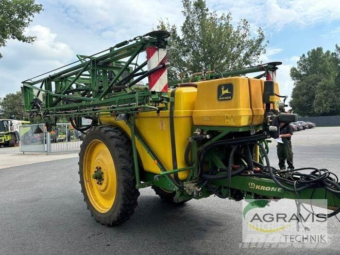 John Deere 632 Vontatott trágyaszórók