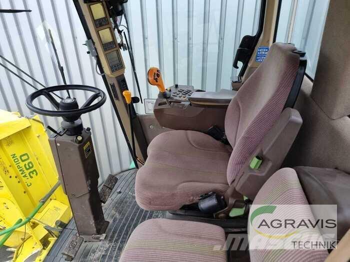 John Deere 7400 Önjáró szecskázók