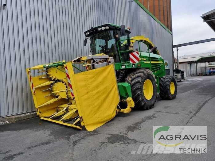 John Deere 7400 Önjáró szecskázók