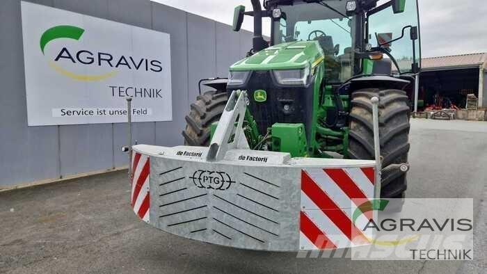 John Deere 8R 310 Traktorok