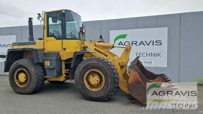 Komatsu WA 270-8 Gumikerekes homlokrakodók