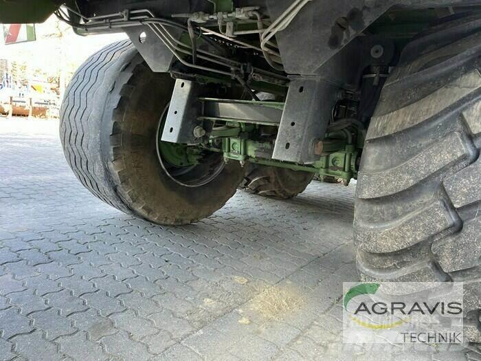 Krone TX 560 Önrakodó pótkocsik