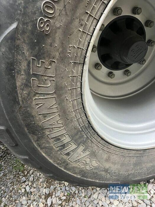 Krone TX 560 Önrakodó pótkocsik