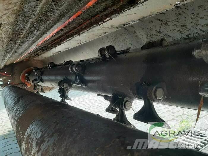 Kuhn BP 8300 Fa hántoló, vágó, aprító
