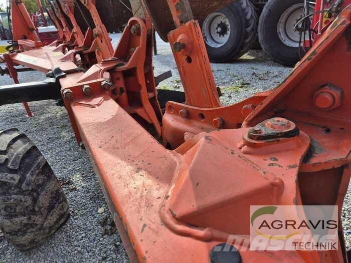 Kuhn VARI-MASTER 153 Váltvaforgató ekék