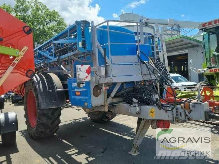 Lemken ALBATROS 9/5000 Vontatott trágyaszórók
