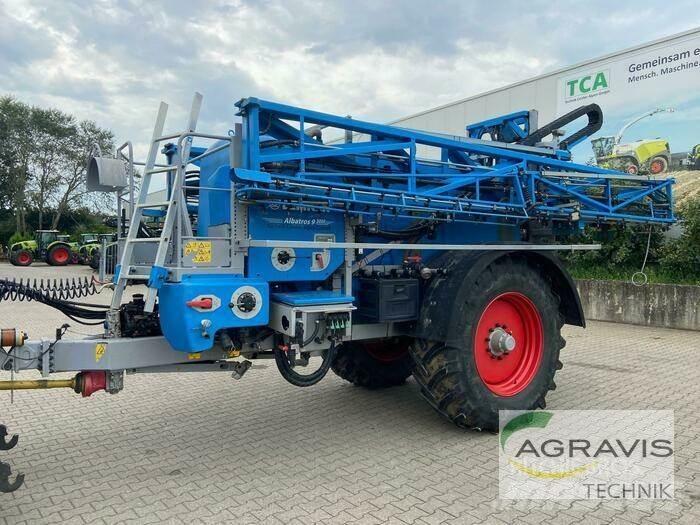 Lemken ALBATROS 9/5000 Vontatott trágyaszórók