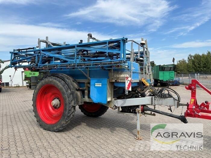 Lemken PRIMUS 12/4500 Vontatott trágyaszórók