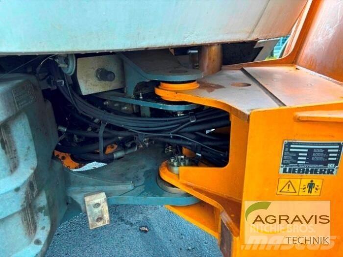 Liebherr L538 Gumikerekes homlokrakodók