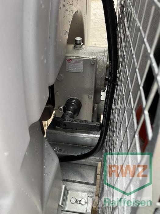 Lochmann RPS 8/70 UQW Vontatott trágyaszórók