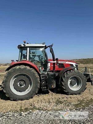 Massey Ferguson 7S210 Traktorok