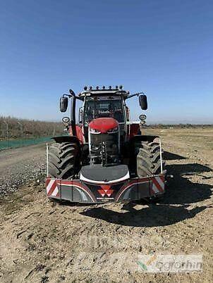 Massey Ferguson 7S210 Traktorok