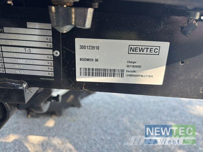 New Holland BOOMER 50 Traktorok