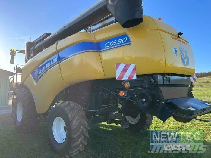 New Holland CX 6.90 Kombájnok