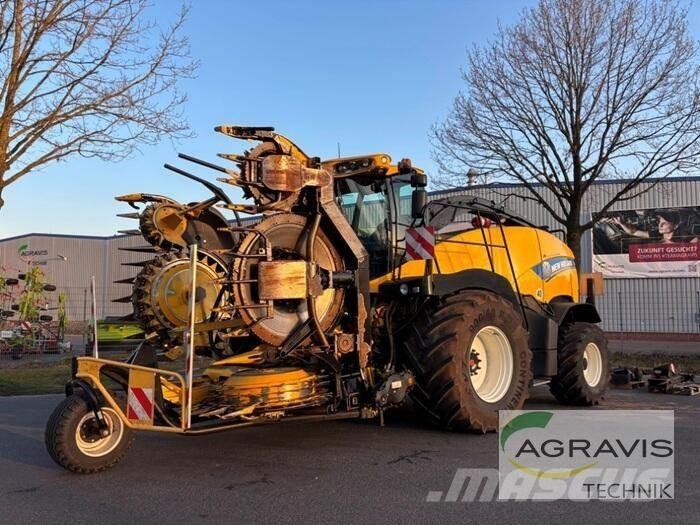 New Holland FR 700 Önjáró szecskázók