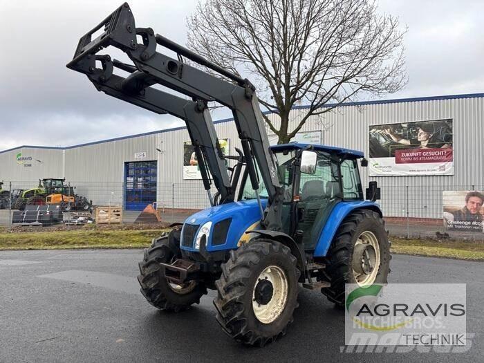 New Holland TLA 100 Traktorok