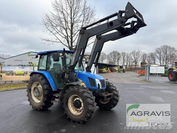 New Holland TLA 100 Traktorok