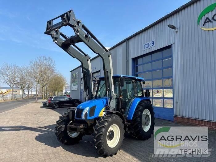 New Holland TLA 100 Traktorok