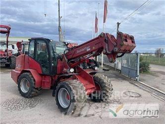 Schäffer 9330T Gumikerekes homlokrakodók