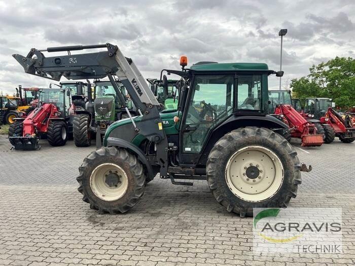 Valtra A 83 H Traktorok