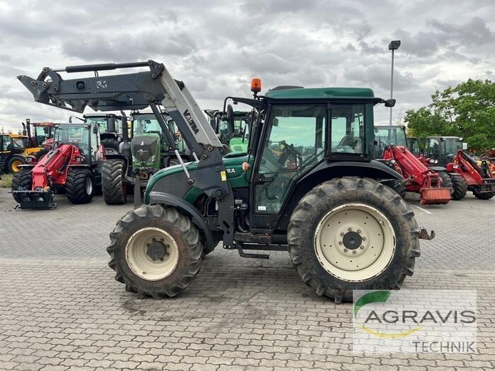 Valtra A 83 H Traktorok