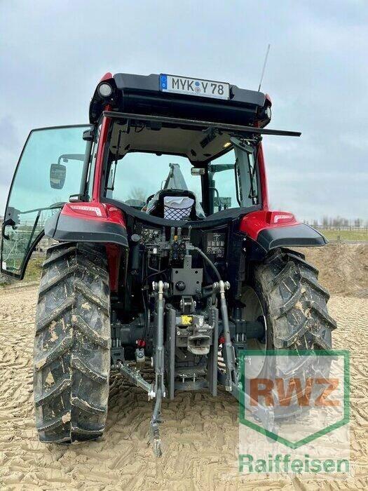 Valtra A75 Traktorok