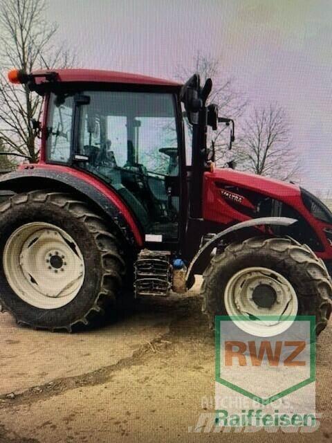 Valtra A85 Traktorok
