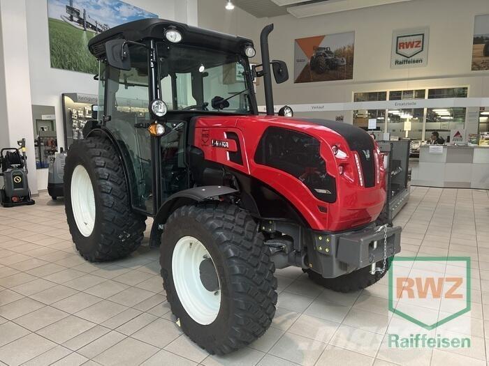 Valtra F105S 2D3 Traktorok