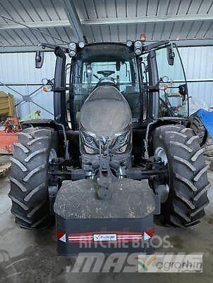 Valtra G125 Traktorok