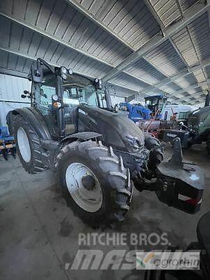 Valtra G125 Traktorok